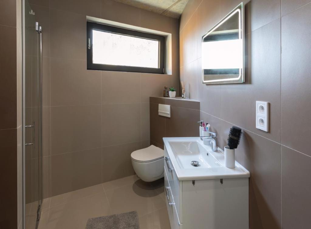 קרלובי וארי Nerudovka Apartment מראה חיצוני תמונה